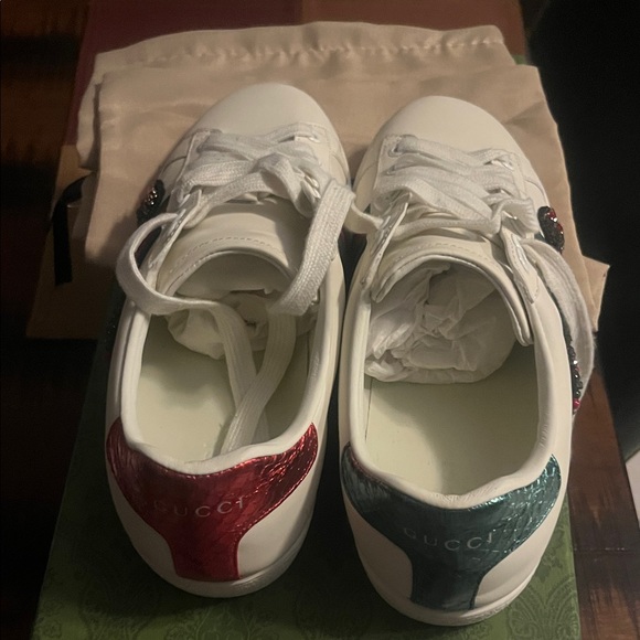 Gucci Other - Gucci Kids Sneakers in White with Red and Green Details
